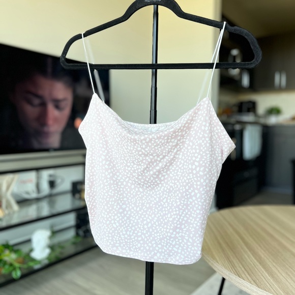 Cute Cropped Light Pink Camisole size Large - Picture 1 of 2